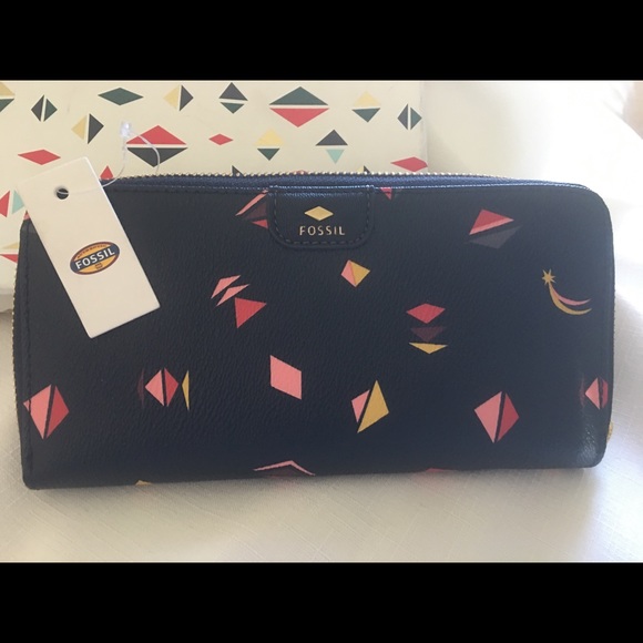 Fossil Handbags - Fossil Gift Wrap Print Wallet NWT